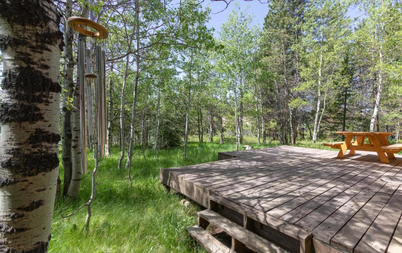 Remington Reload By Kabino Hot Tub Firepit Roku Big Yard Driveway Grill Wifi Trails Island Park Luaran gambar