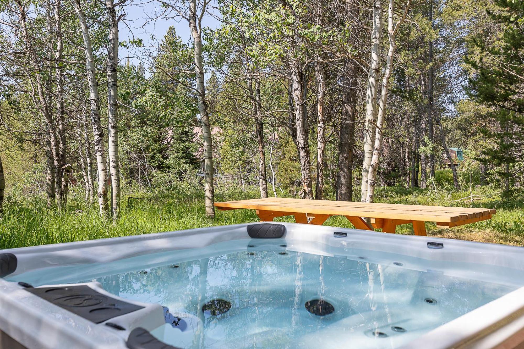 Remington Reload By Kabino Hot Tub Firepit Roku Big Yard Driveway Grill Wifi Trails Island Park Luaran gambar