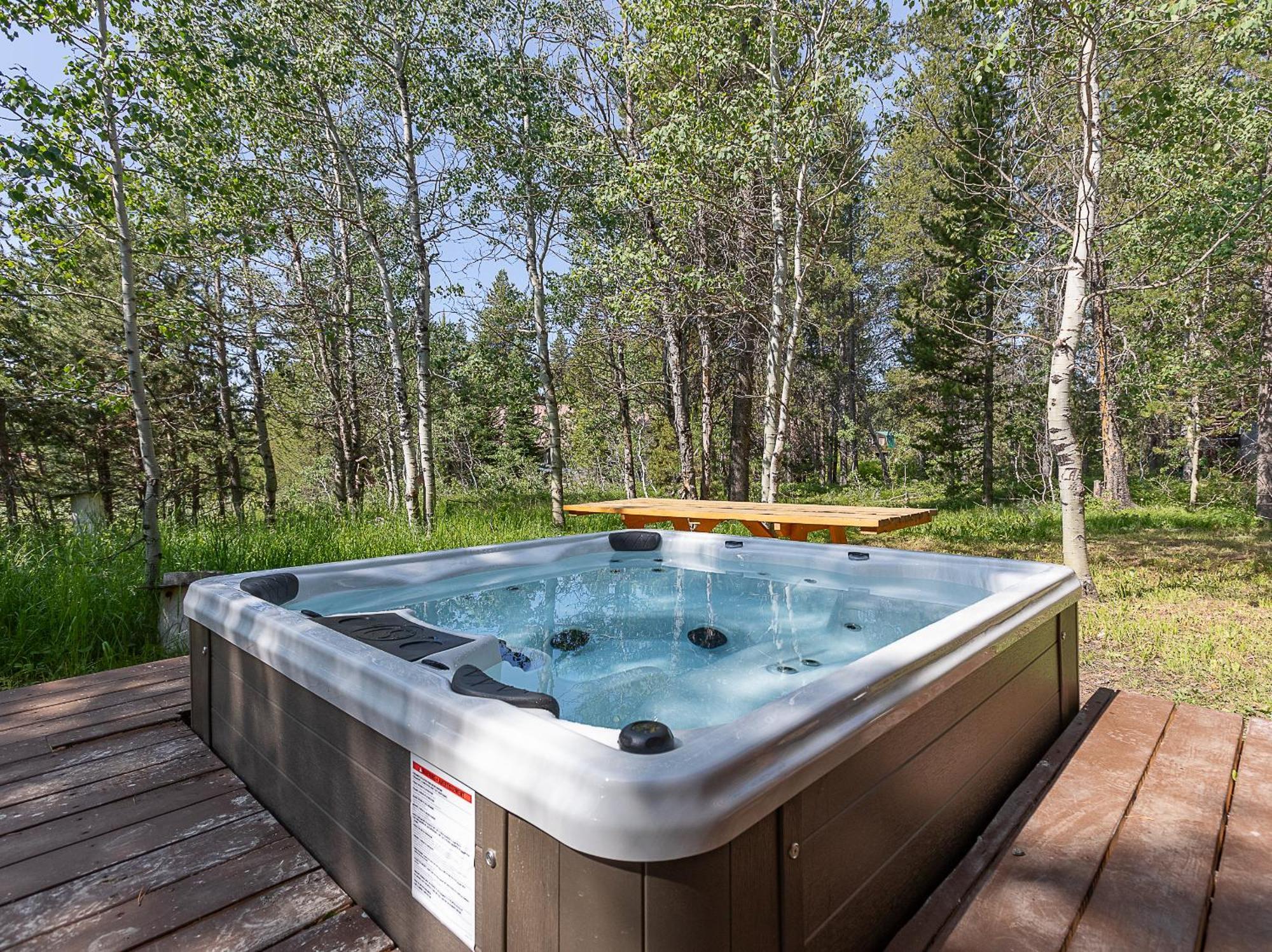 Remington Reload By Kabino Hot Tub Firepit Roku Big Yard Driveway Grill Wifi Trails Island Park Luaran gambar
